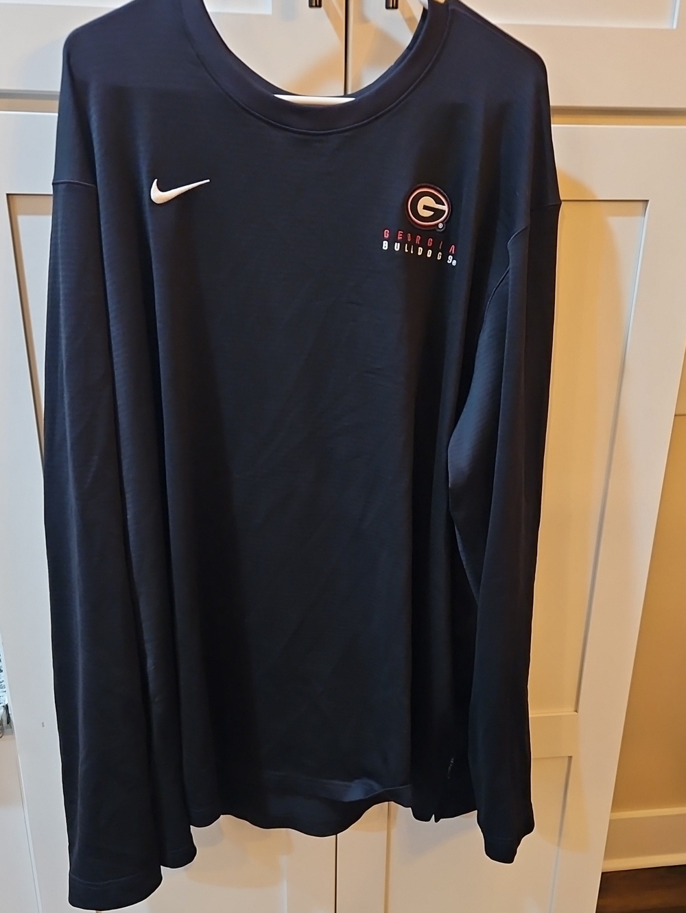 Nike Black Crewneck Sweatshirt with White Swoosh and Georgia G Logo 3xl